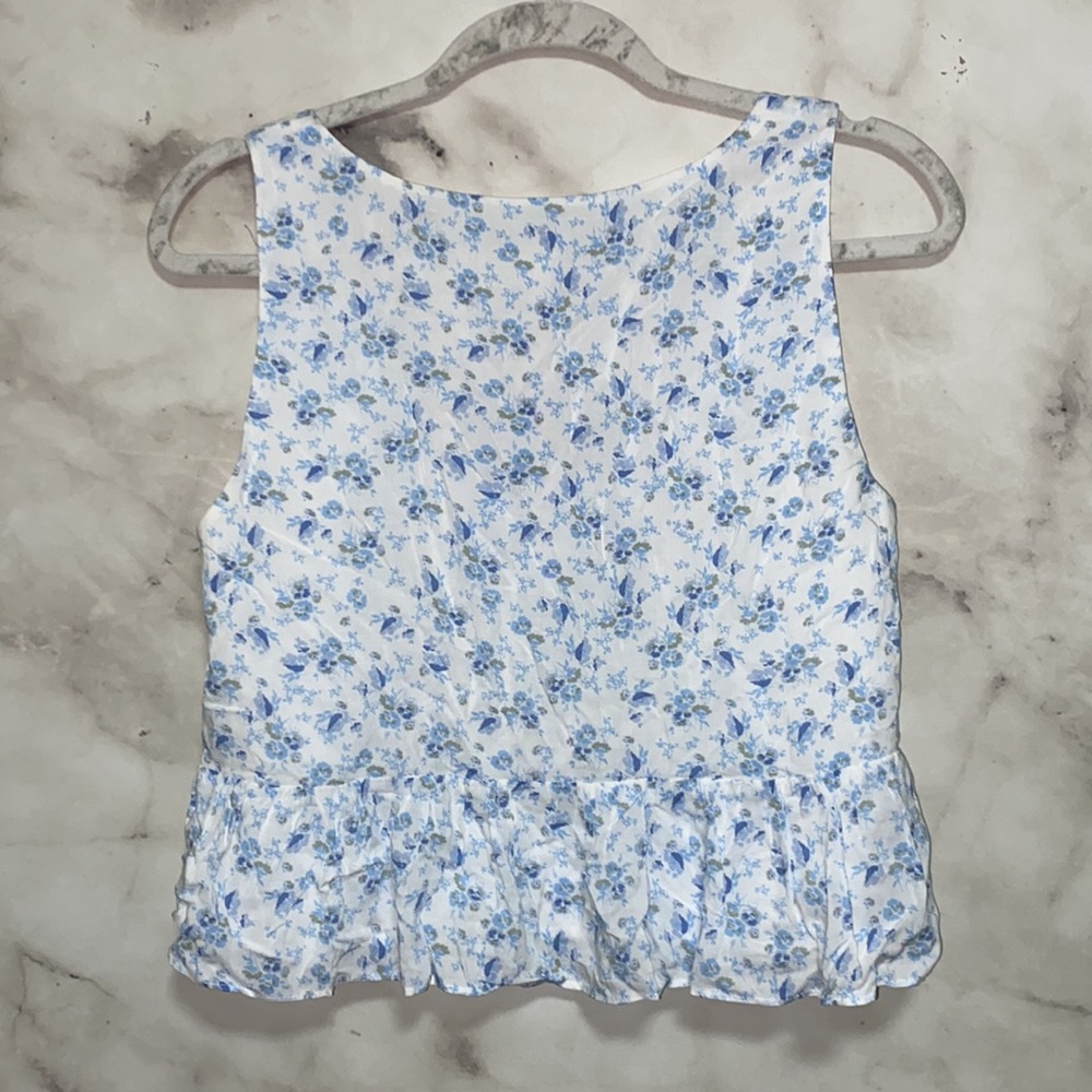 WAYF Blue Floral Cropped Ruffle Bottom Tank - Picture 7 of 9